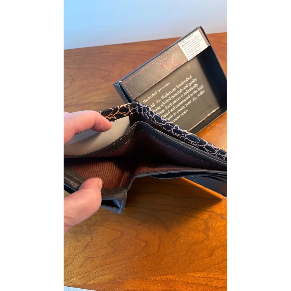 Tems Collection Western Bifold Wallet Black Gator Print Longhorn Studded